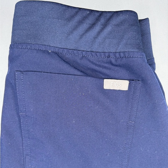FIGS- Navy Zamora Jogger Scrub Pants | Size: XS - Picture 7 of 10